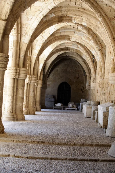 Rhodes - le bâtiment médiéval de l'Hôpital des Chevaliers . — Photo