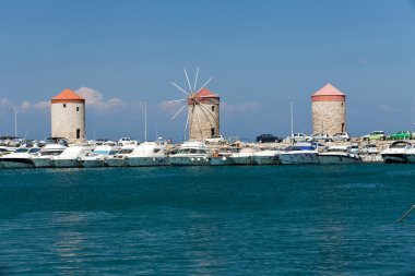 Mandraki Limanı, Rodos