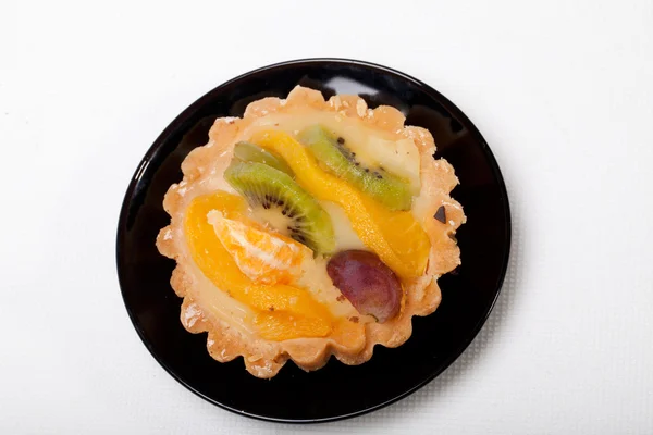 フルーツ入りの甘いケーキ — ストック写真