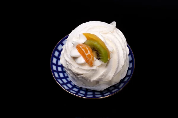 Pastel dulce con crema — Foto de Stock
