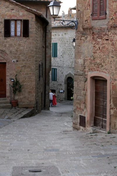 Monticchiello - középkori falu közelében pienza. Toszkána. — Stock Fotó
