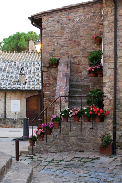 Monticchiello - średniowiecznej wiosce w pobliżu pienza. Toskania. — Zdjęcie stockowe