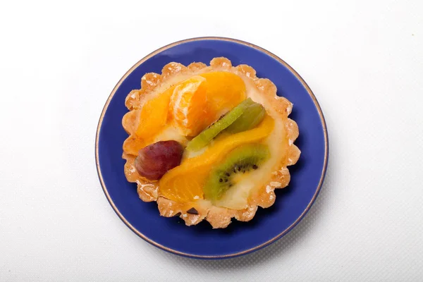 Солодкий торт з фруктами — стокове фото