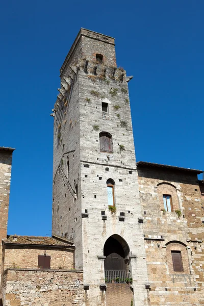 Сан - Джіміньяно невеликий стіною середньовічного міста пагорб в в Тоскані — стокове фото