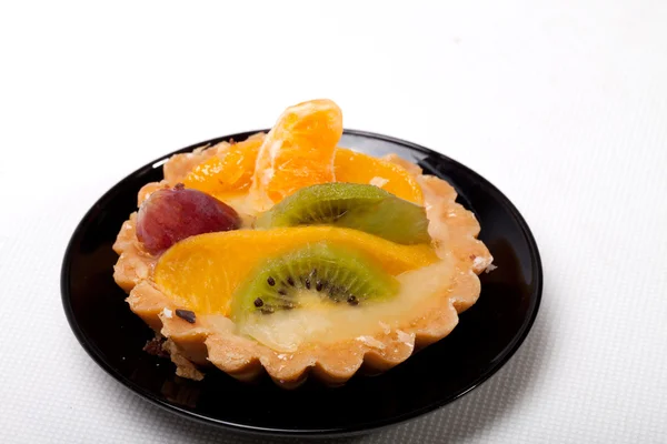 Édes torta gyümölcsökkel — Stock Fotó