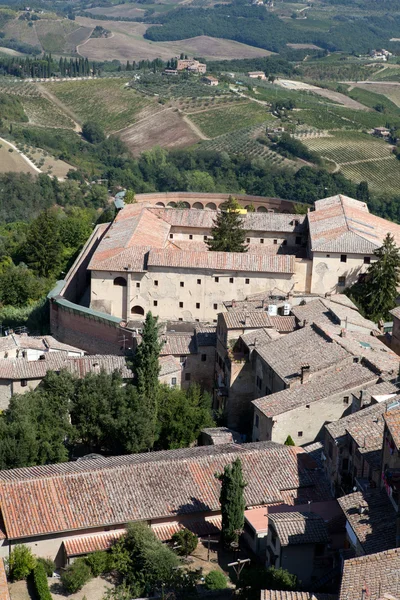 Тосканская деревня Сан-Джиминьяно вид с башни — стоковое фото