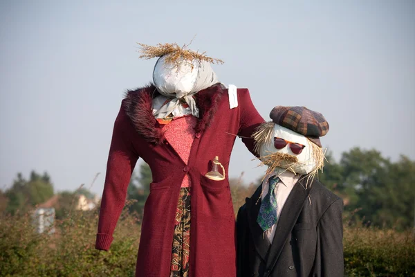 Two scarecrows — Stock Photo, Image