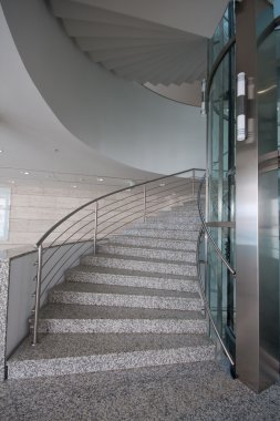 Modern merdiven