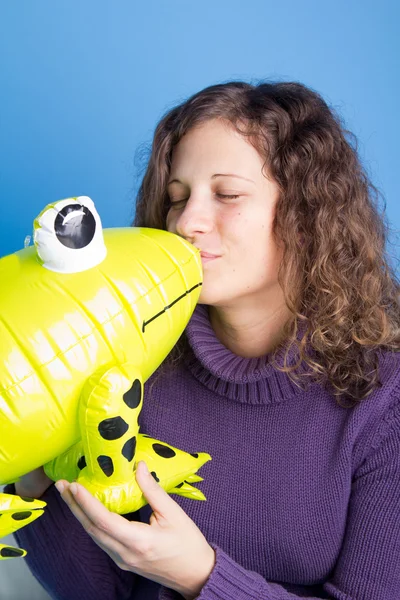 Froschkönig geküsst — Stockfoto
