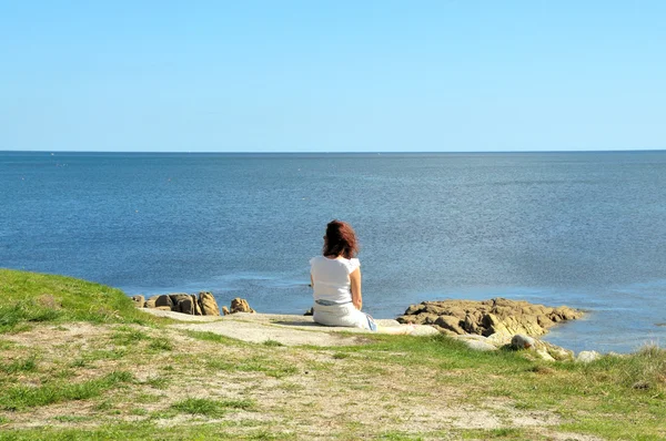 Uno di fronte al mare — Foto Stock