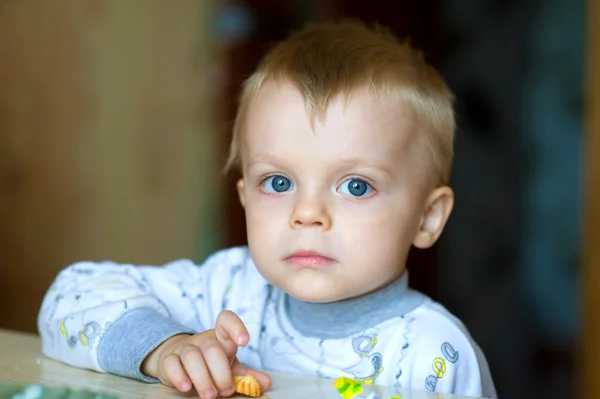 Mavi gözlü çocuk — Stok fotoğraf