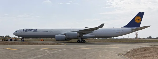 Lufthansa Airbus A340 D-AIHO Стокове Зображення