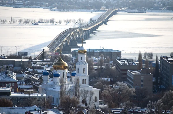 Rzeka Wołga. Miasto saratov. — Zdjęcie stockowe