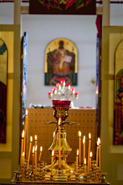 Алтарь церкви
