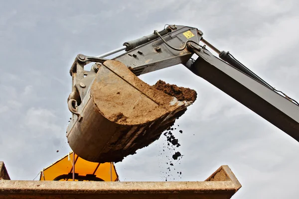 Bandgående grävmaskin — Stockfoto