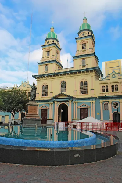Kerk van san francisco in guayaquil, ecuador — Stockfoto