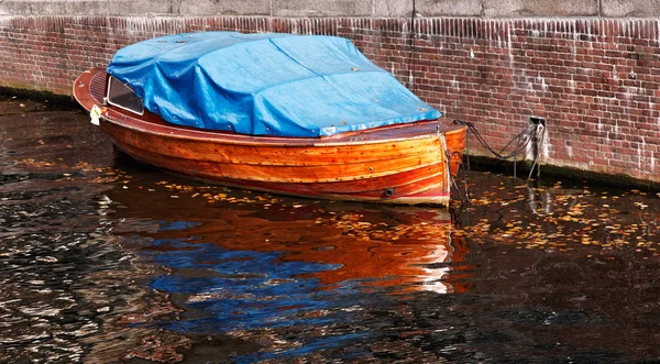 Drewniane łódź — Zdjęcie stockowe