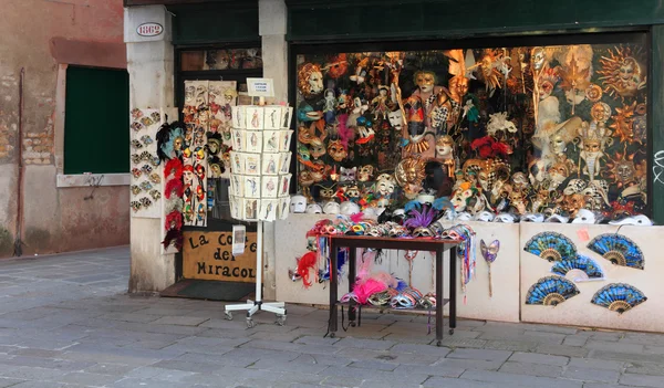 Benátské masky obchod — Stock fotografie