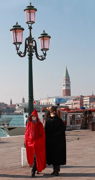 Venetian couple — Stock Photo, Image