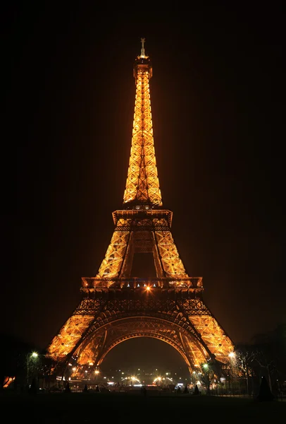 Eiffel Tower by night — Stock Photo, Image