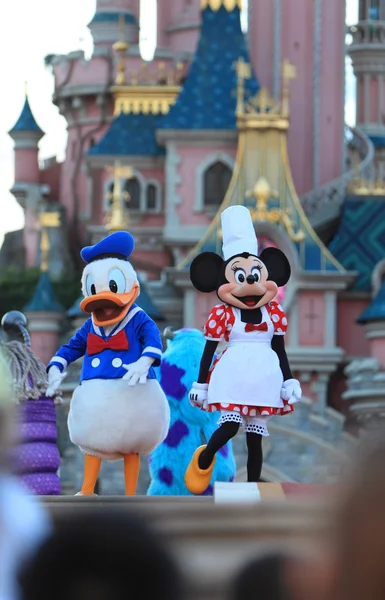 Minnie mouse en donald duck — Stockfoto