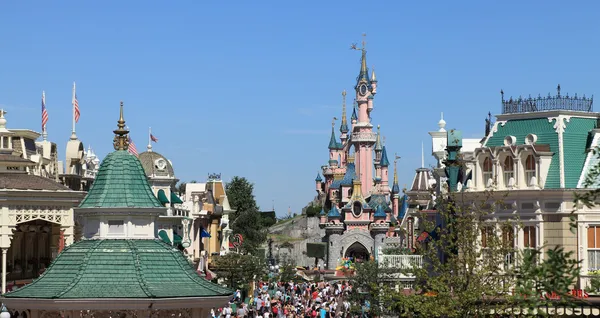 Linhas do horizonte da Disneyland — Fotografia de Stock