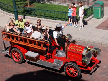 Volunteer fire department car clipart