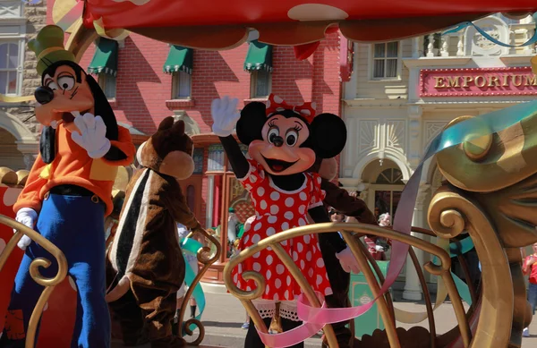 Goofy and Minnie Mouse — Stock Photo, Image