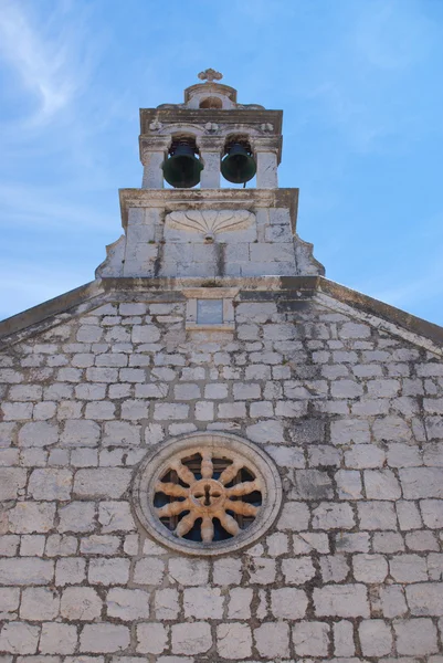 Old stone church in stari grad — Stock Photo, Image