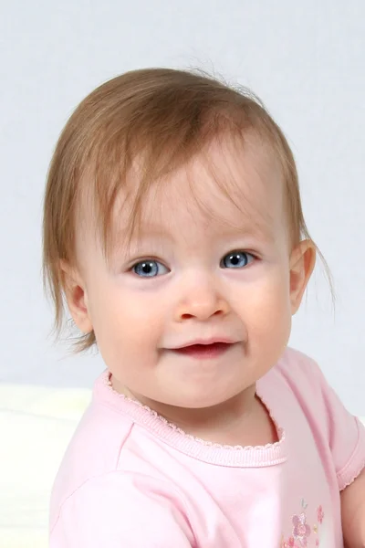 Bebê menina cabeça tiro — Fotografia de Stock