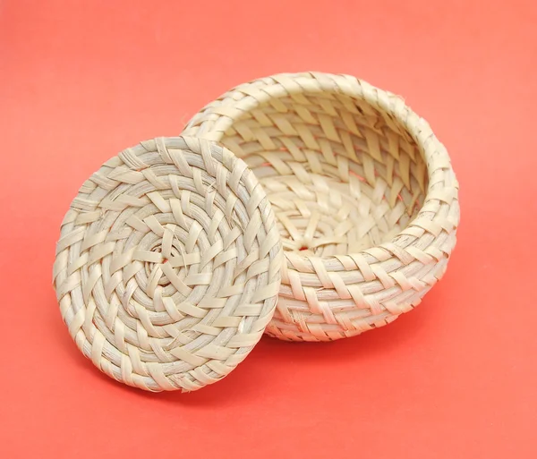A wicker basket — Stock Photo, Image
