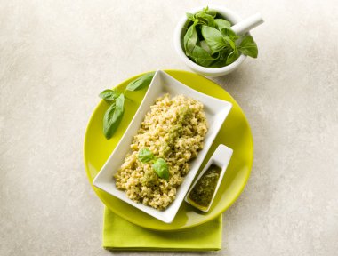 pesto soslu risotto