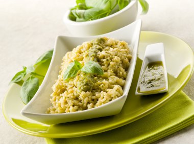 pesto soslu risotto