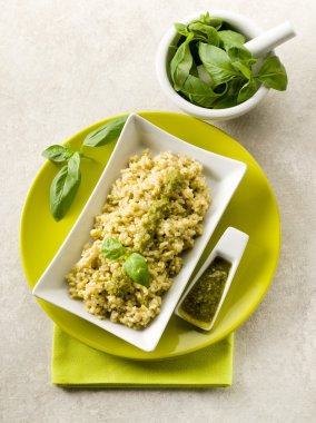 pesto soslu risotto