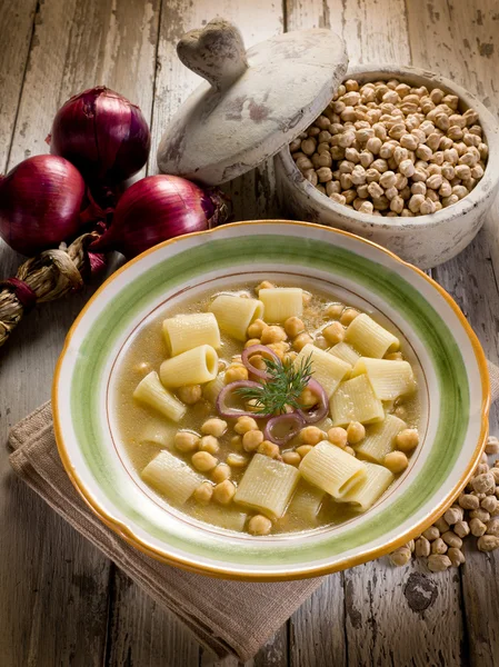 Soup with chickpeas and pasta — Stock Photo, Image