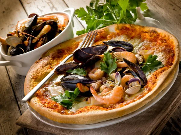 stock image Pizza with sea fruits