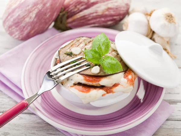 Eggplants parmigiana traditional italian recipe — Stock Photo, Image