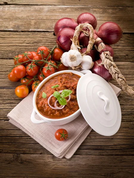 Ragù salsa su ciotola — Foto Stock