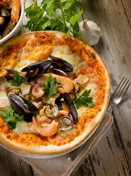 stock image Pizza with sea fruits