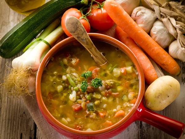 Plantaardige-minestrone soep — Stockfoto