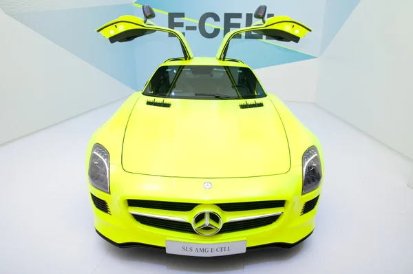 Mercedes sls amg e-hücre — Stok fotoğraf