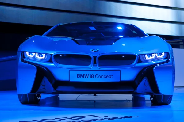 Автомобиль BMW i8 — стоковое фото