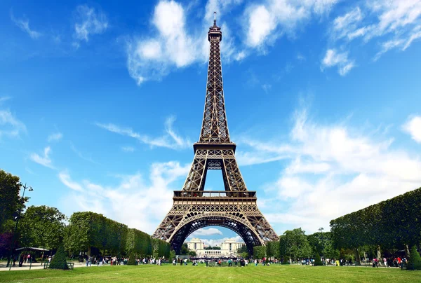 Paříž, Eiffelovka — Stockfoto