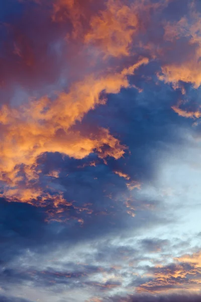 Фон неба на закате . — стоковое фото