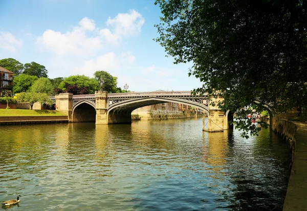 Most a řeku v Yorku, Velká Británie — Stock fotografie