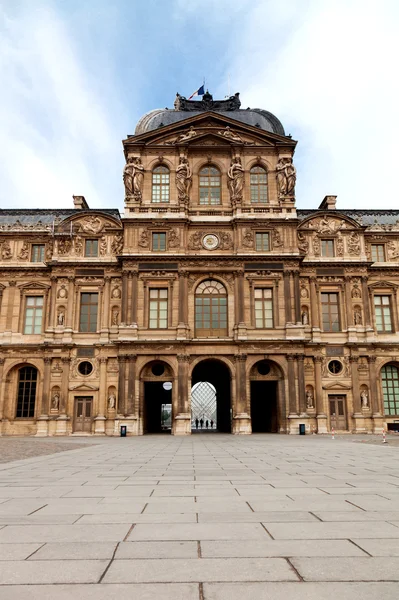 Museu do Louvre de Paris — Fotografia de Stock