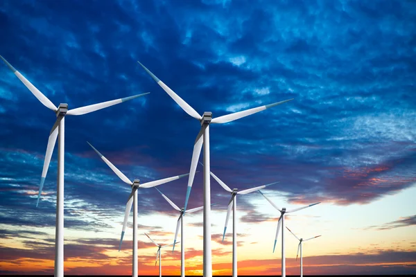 Windturbines boerderij bij zonsondergang — Stockfoto