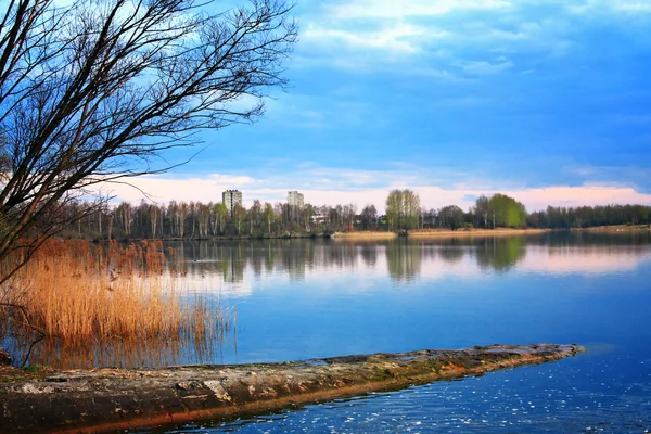 Błękitne jezioro park — Zdjęcie stockowe