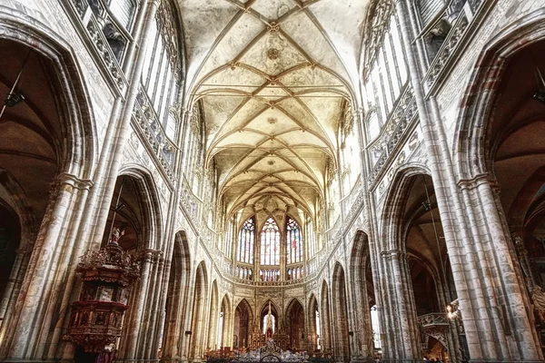 Interior of St. Vitus Cathedral in Prague — Stock Photo, Image