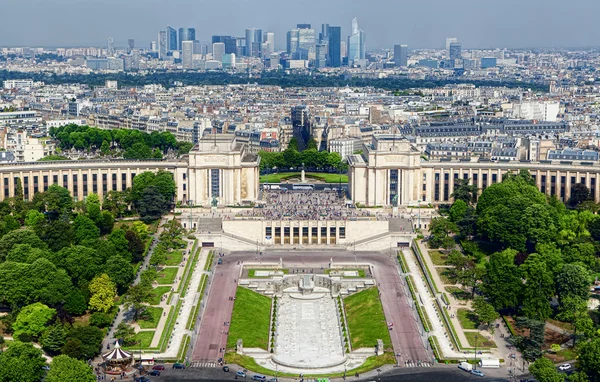 Париж, вид с Эйфелевой башни — стоковое фото
